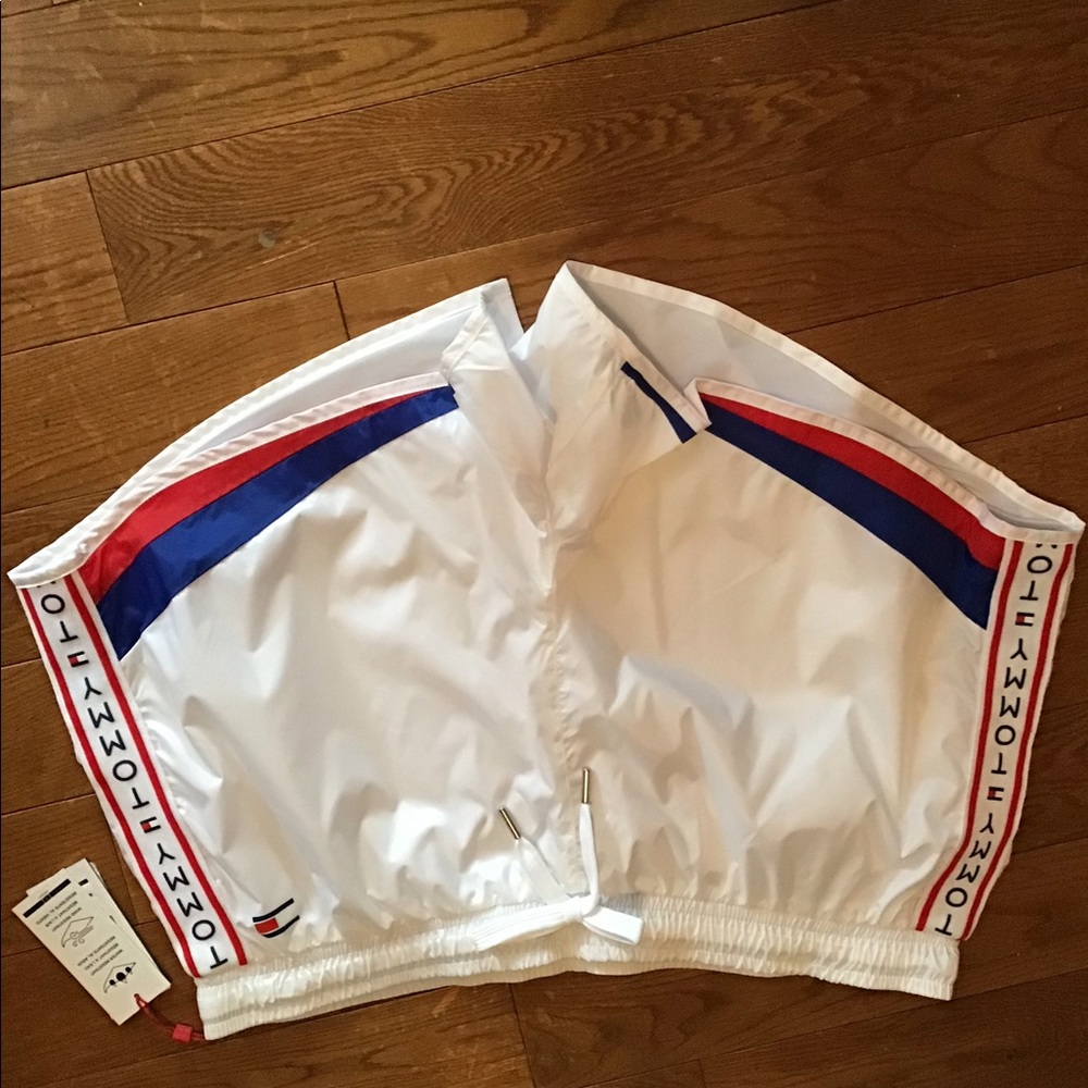 NWT Tommy Hilfiger Sports Ladies Shorts - Picture 3 of 8